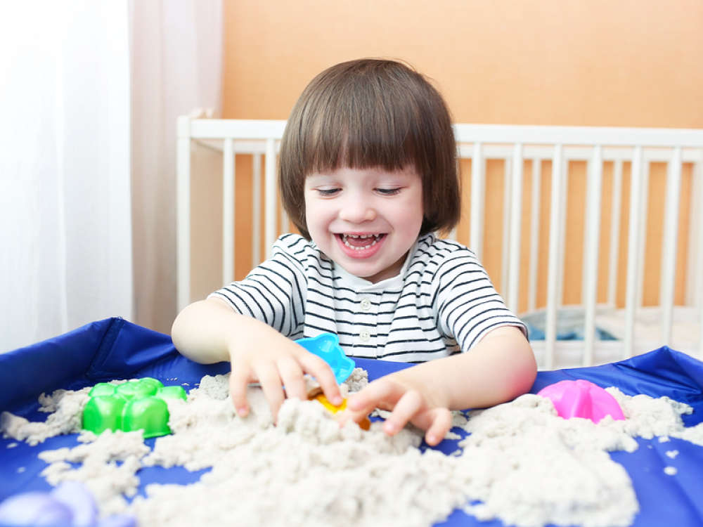 kinetic sand therapy activities