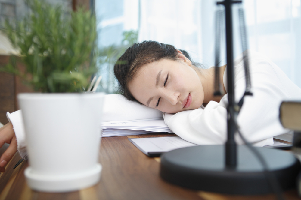 napping-can-help-reduce-your-sleep-deprivation-and-your-anxiety